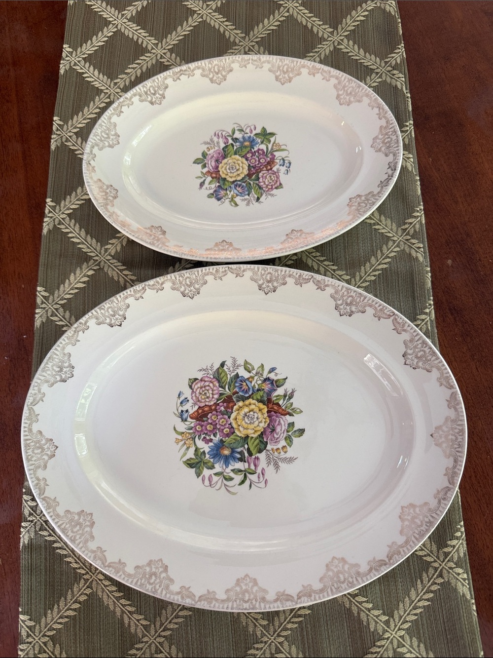 23K Gold Trim Sheffield China Platters Floral Center Design. 2 Piece Set
